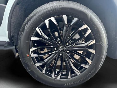 New 2026 Nissan Rogue SV FWD image 37