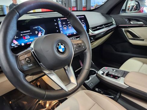 Used 2023 BMW X1 xDrive28i w/ Convenience Package image 9