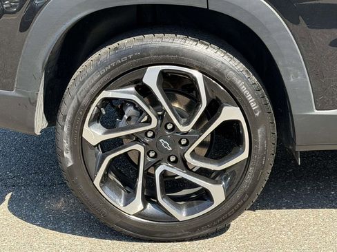 Used 2024 Chevrolet Trax RS w/ Driver Confidence Package FWD image 8