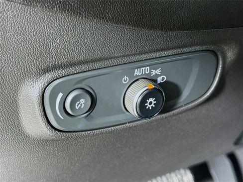 Used 2024 Chevrolet Equinox LT image 11