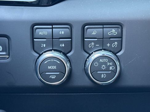 New 2026 GMC Sierra 2500 AT4 w/ AT4 Premium Plus Package AWD/4WD image 28