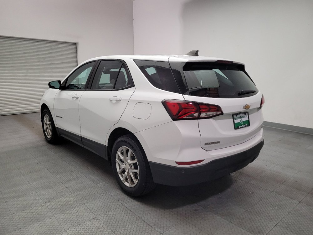 Used 2022 Chevrolet Equinox LS w/ LPO, Floor Liner Package AWD/4WD image 5