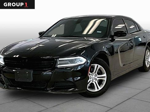 Used 2019 Dodge Charger SXT RWD image 1