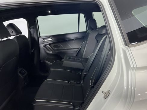 Used 2022 Volkswagen Tiguan SEL R-Line image 26