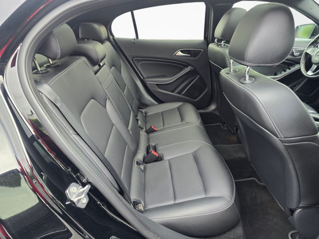 Used 2018 Mercedes-Benz GLA 250 4MATIC image 25