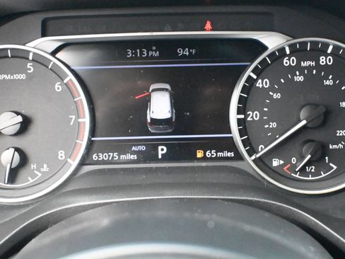 Used 2024 Nissan Rogue S AWD/4WD image 14