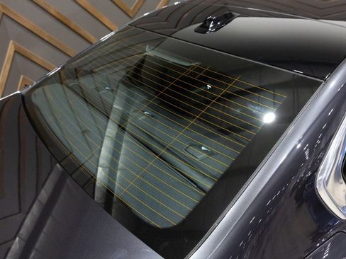 Used 2025 BMW i7 xDrive60 image 42