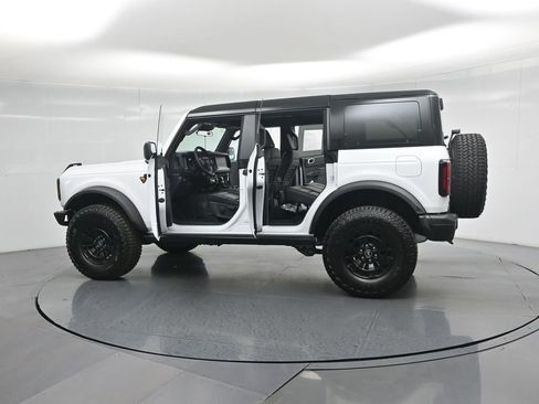 New 2026 Ford Bronco Badlands image 32