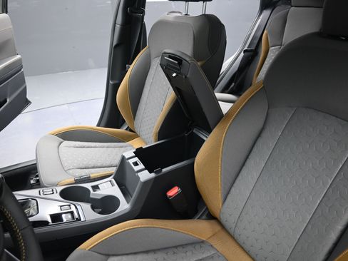 New 2026 Subaru Crosstrek 2.5i Sport AWD/4WD image 32