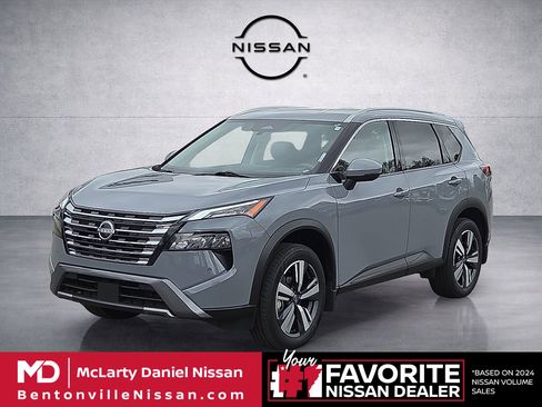 Used 2024 Nissan Rogue SL AWD/4WD image 2