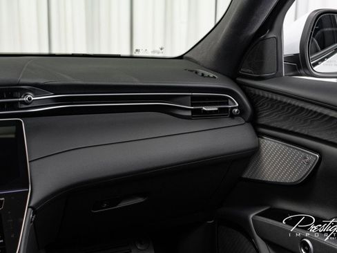 Used 2023 Maserati Grecale Modena image 38