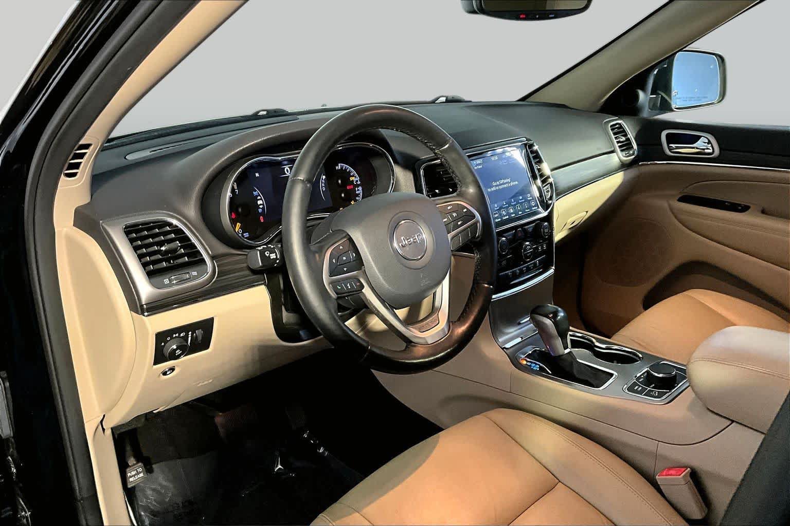 Used 2020 Jeep Grand Cherokee Limited AWD/4WD image 18