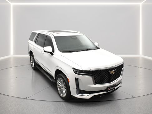 Used 2022 Cadillac Escalade Premium Luxury AWD/4WD image 19
