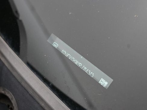 Used 2023 Chevrolet Traverse LT AWD/4WD image 41