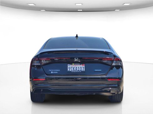 Used 2025 Honda Accord Sport image 7
