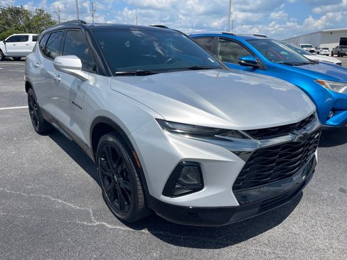 Used 2022 Chevrolet Blazer RS w/ Enhanced Convenience Package FWD image 3