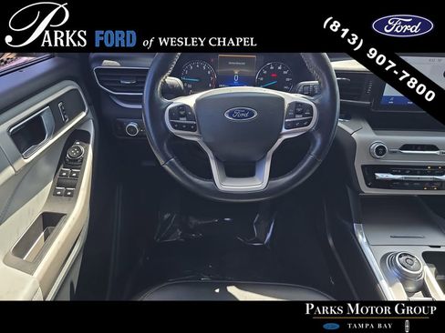 Used 2022 Ford Explorer XLT w/ Equipment Group 202A AWD/4WD image 12