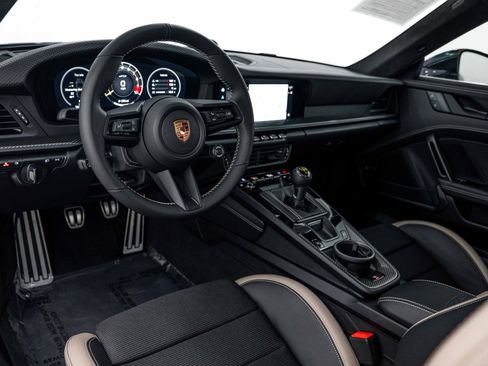 Certified 2026 Porsche 911 GT3 RWD image 4