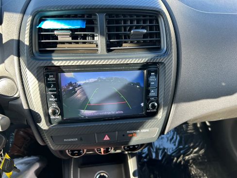 Used 2024 Mitsubishi Outlander Sport ES image 17