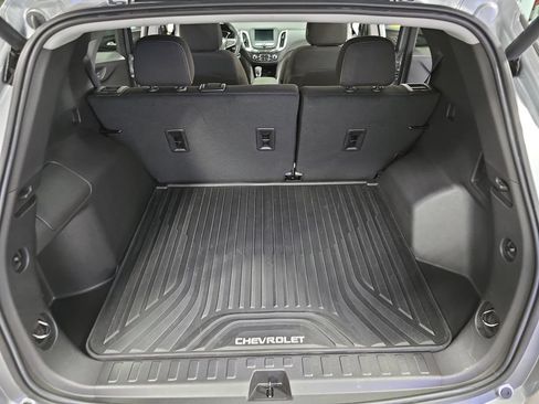 Used 2024 Chevrolet Equinox LT AWD/4WD image 12
