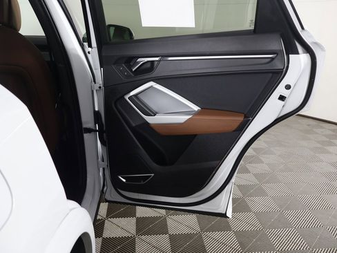 Used 2021 Audi Q3 2.0T Premium Plus image 27