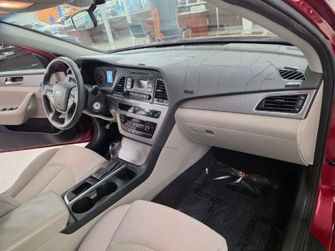 Used 2015 Hyundai Sonata SE FWD image 13