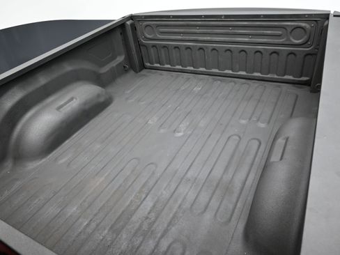 Used 2018 RAM 2500 Tradesman w/ Chrome Appearance Group image 43