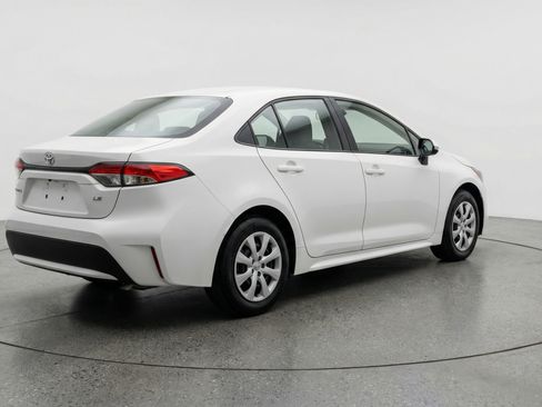 Used 2025 Toyota Corolla LE image 9