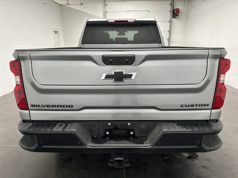Used 2026 Chevrolet Silverado 2500 Custom w/ Custom Value Package AWD/4WD image 10