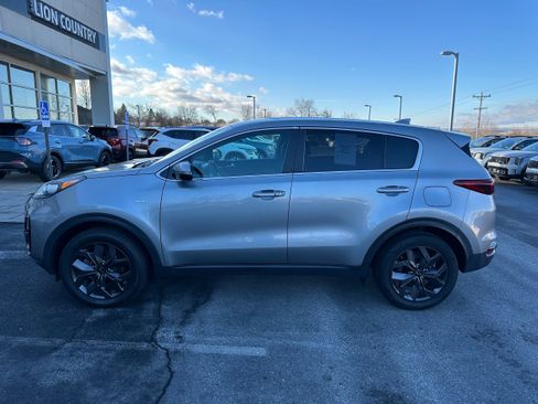Used 2022 Kia Sportage LX w/ LX AWD Value Edition Package image 8