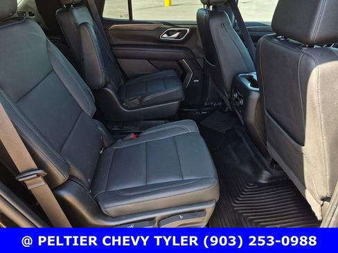 Used 2022 Chevrolet Tahoe Z71 w/ Luxury Package image 16