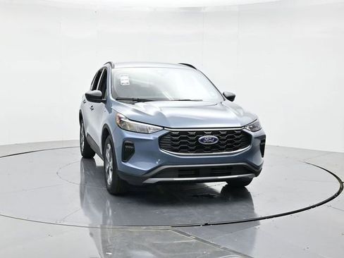 New 2026 Ford Escape ST-Line w/ Cold Weather Package image 5