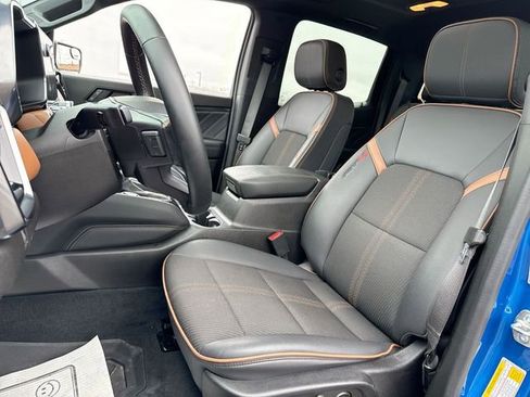 Used 2024 GMC Canyon AT4 image 11