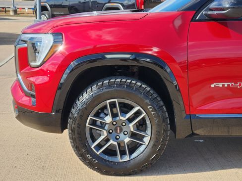 Used 2026 GMC Terrain AT4 w/ Convenience Package III image 9