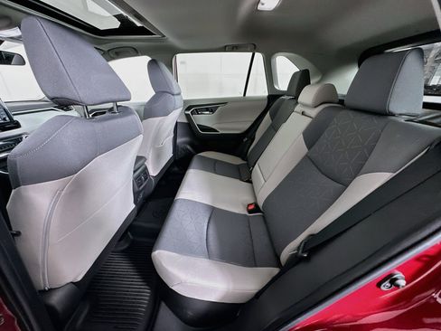 Used 2022 Toyota RAV4 XLE w/ Convenience Package AWD/4WD image 27