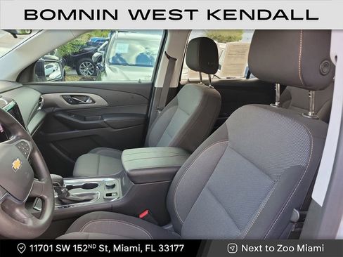 Used 2021 Chevrolet Traverse LS image 7