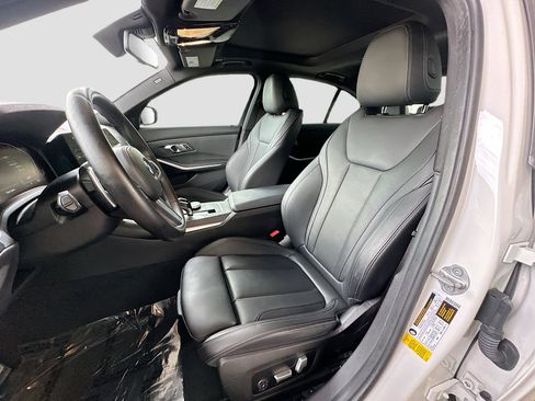 Used 2022 BMW 330i Sedan w/ M Sport Package image 20