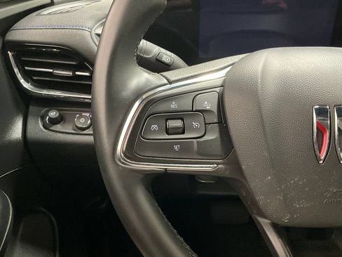 Used 2025 Buick Envista Sport Touring FWD image 18