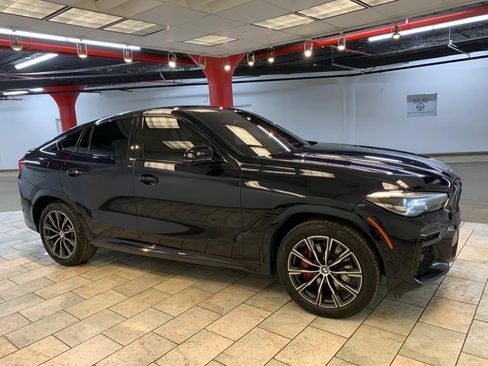 Used 2022 BMW X6 xDrive40i w/ M Sport Package AWD/4WD image 5