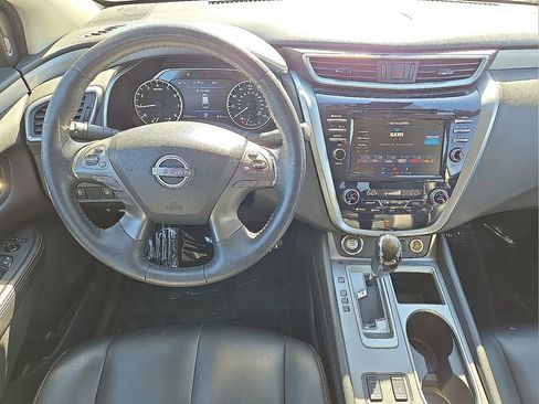 Used 2023 Nissan Murano SV image 19