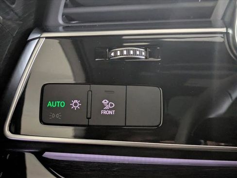 Certified 2025 Audi Q7 Premium w/ Convenience Package image 19