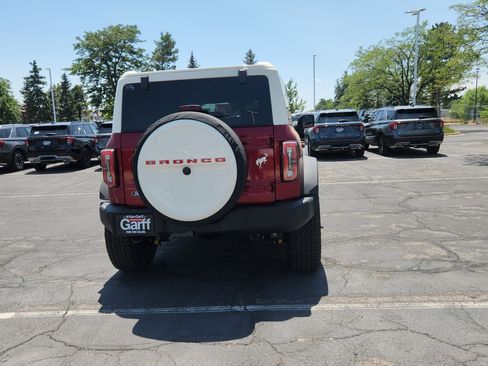 New 2026 Ford Bronco Outer Banks w/ Sasquatch Package AWD/4WD image 6