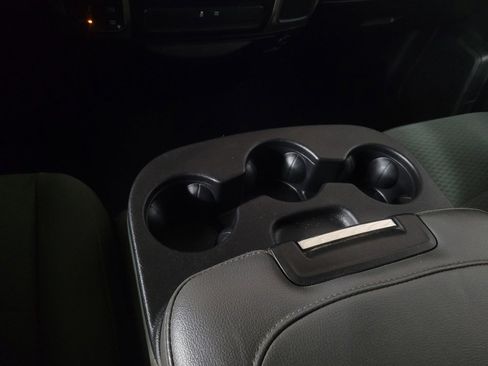 Used 2017 RAM 1500 Classic SLT image 26