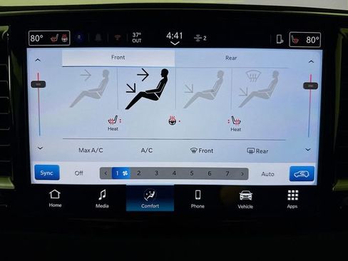 New 2026 Chrysler Voyager LX image 19