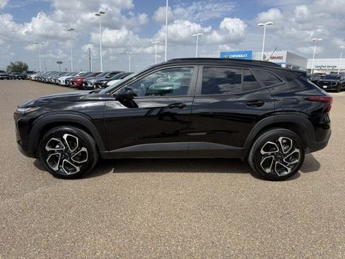 Used 2025 Chevrolet Trax RS FWD image 6