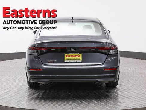 Used 2025 Honda Accord LX image 6