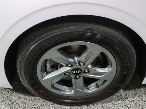 Used 2021 Kia K5 LXS FWD image 11