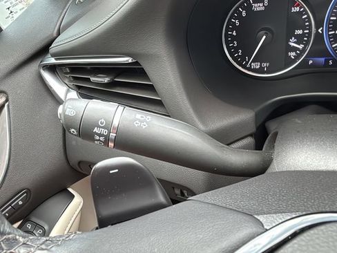 Used 2023 Buick Enclave Avenir w/ Avenir Technology Package image 19