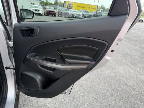 Used 2020 Ford EcoSport SES w/ SES Black Appearance Package image 17