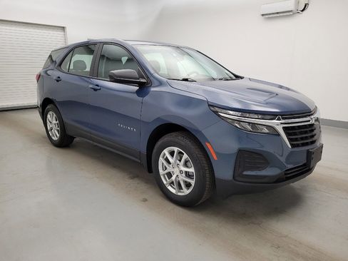 Used 2024 Chevrolet Equinox LS AWD/4WD image 11